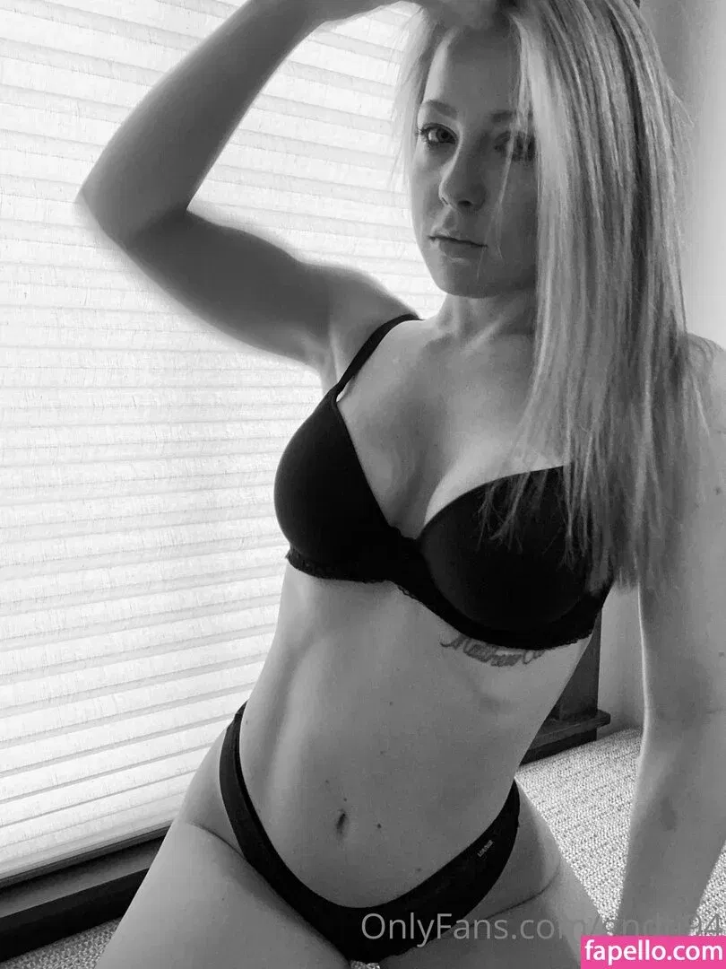 nat_ajj Onlyfans Photo Gallery 