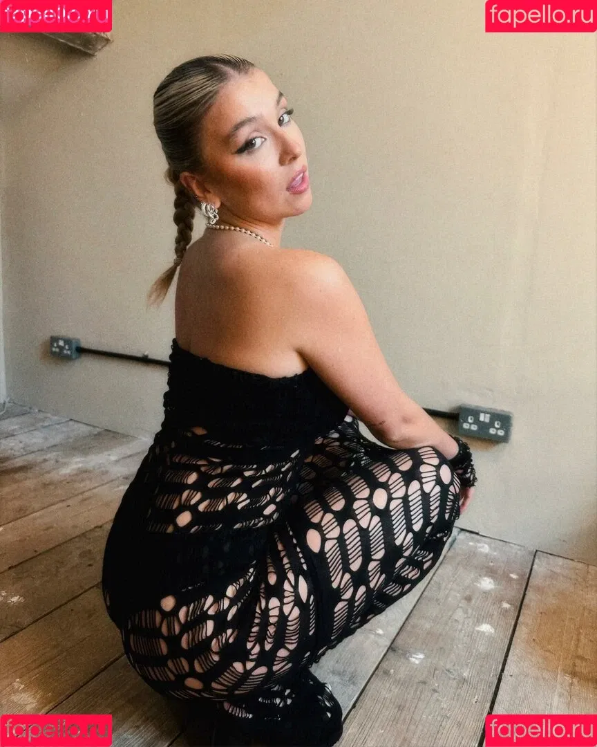 Caity Baser Onlyfans Photo Gallery 