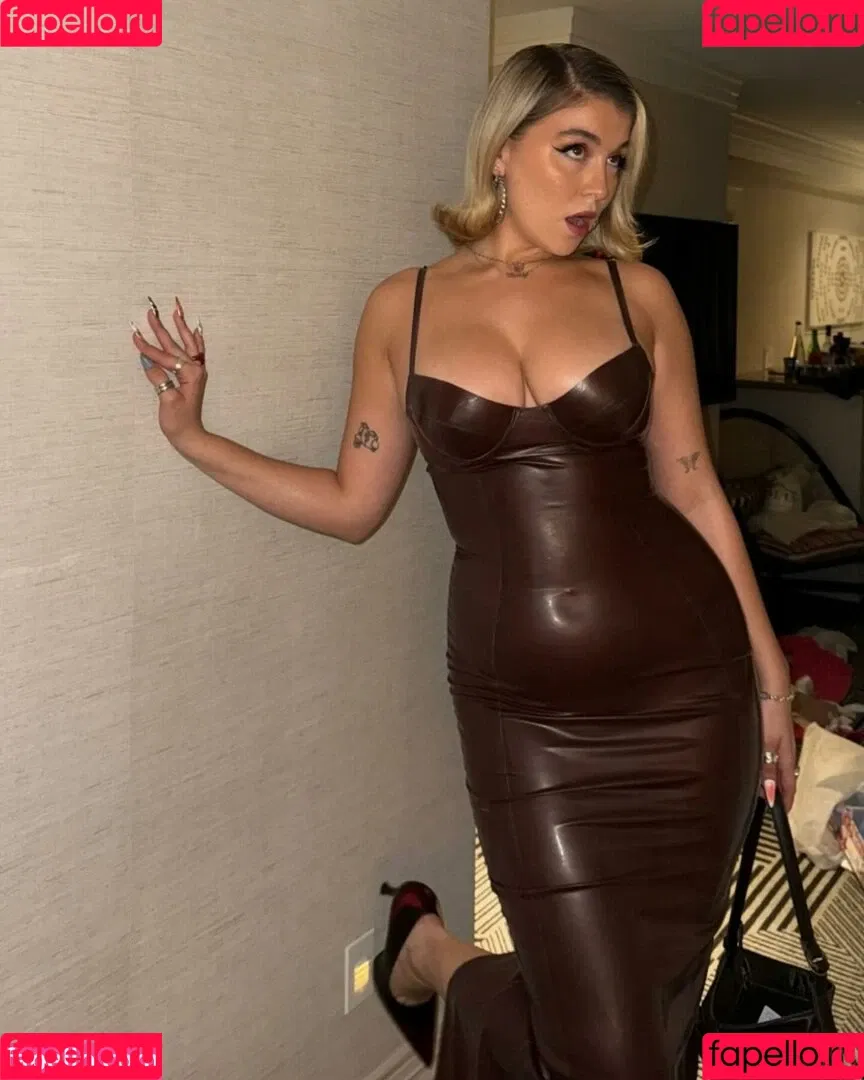 Caity Baser Onlyfans Photo Gallery 