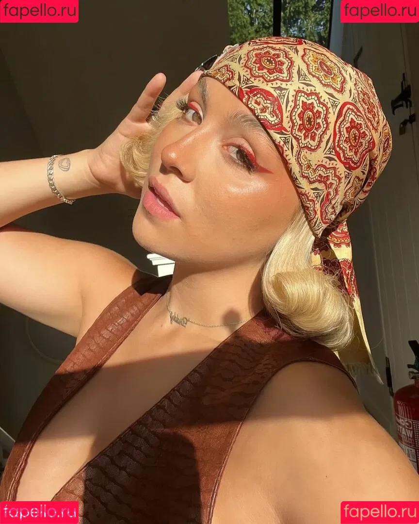 Caity Baser Onlyfans Photo Gallery 