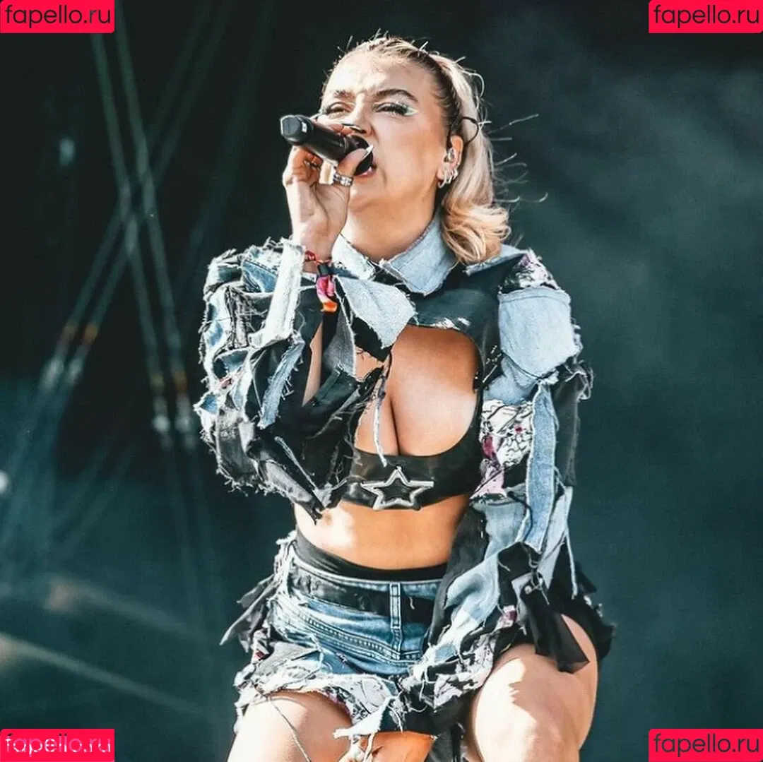 Caity Baser Onlyfans Photo Gallery 