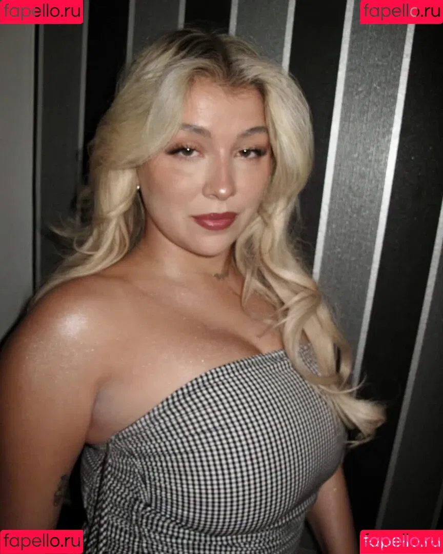 Caity Baser Onlyfans Photo Gallery 