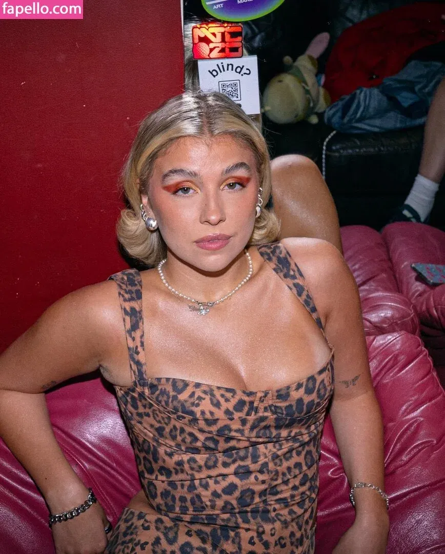 Caity Baser Onlyfans Photo Gallery 