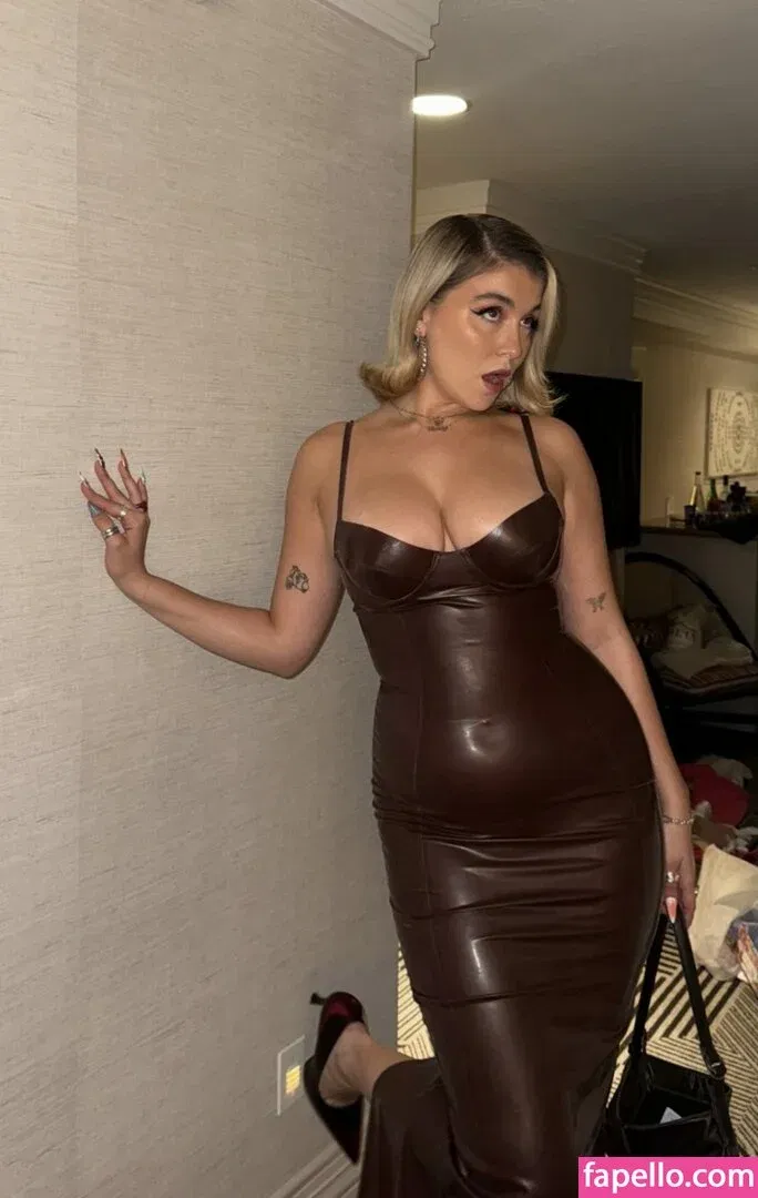 Caity Baser Onlyfans Photo Gallery 