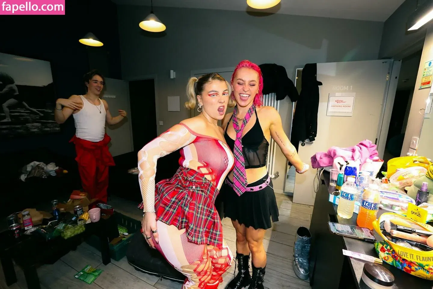 Caity Baser Onlyfans Photo Gallery 