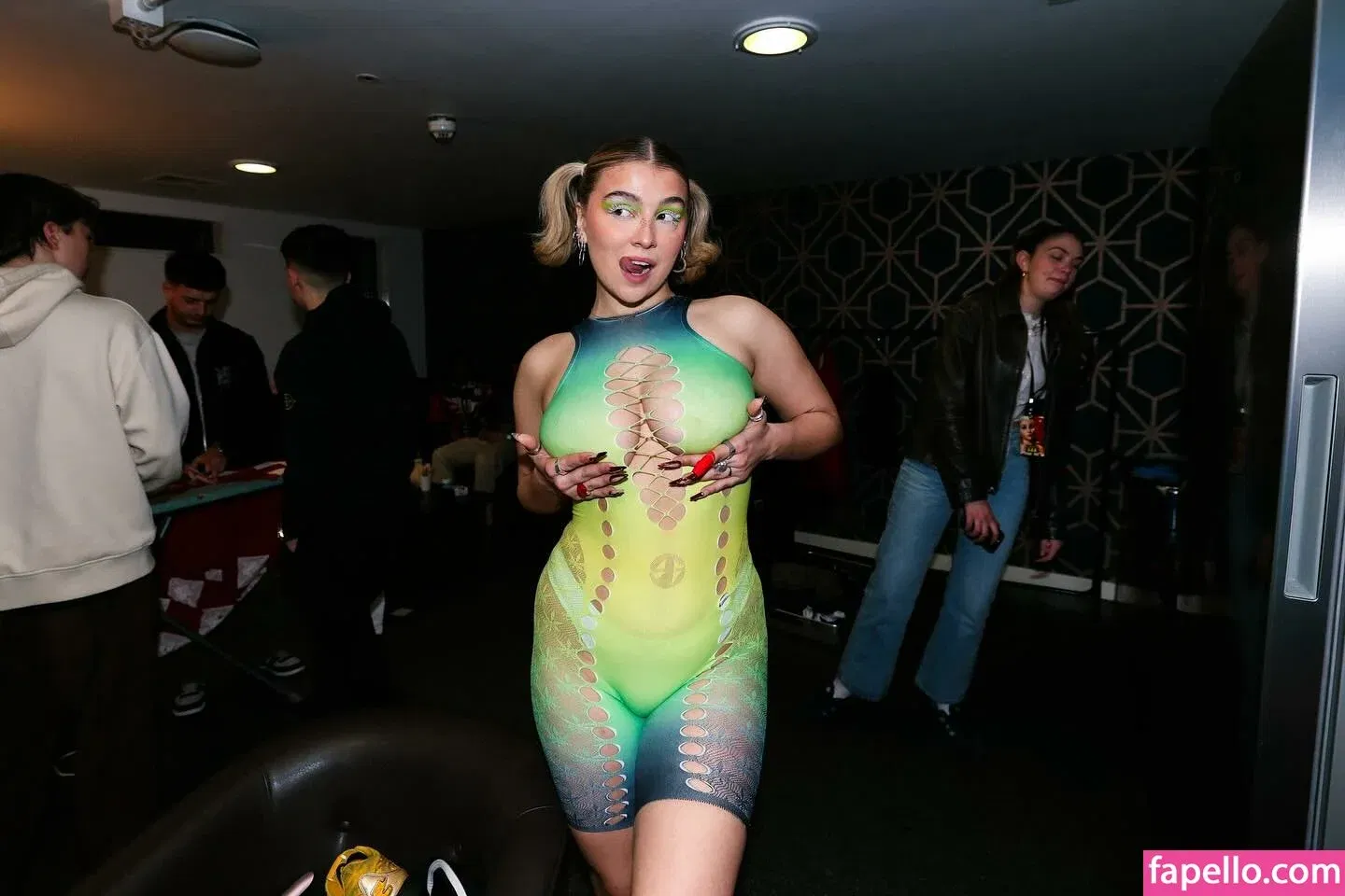 Caity Baser Onlyfans Photo Gallery 