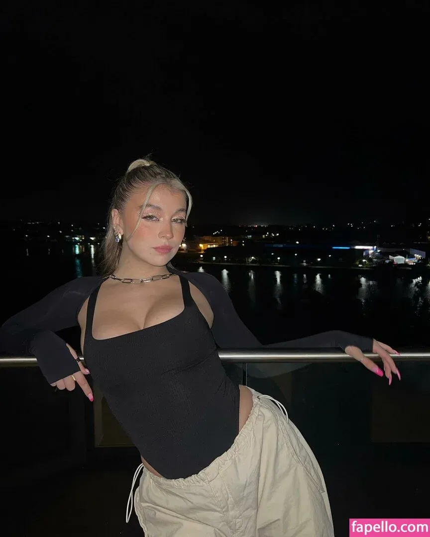 Caity Baser Onlyfans Photo Gallery 