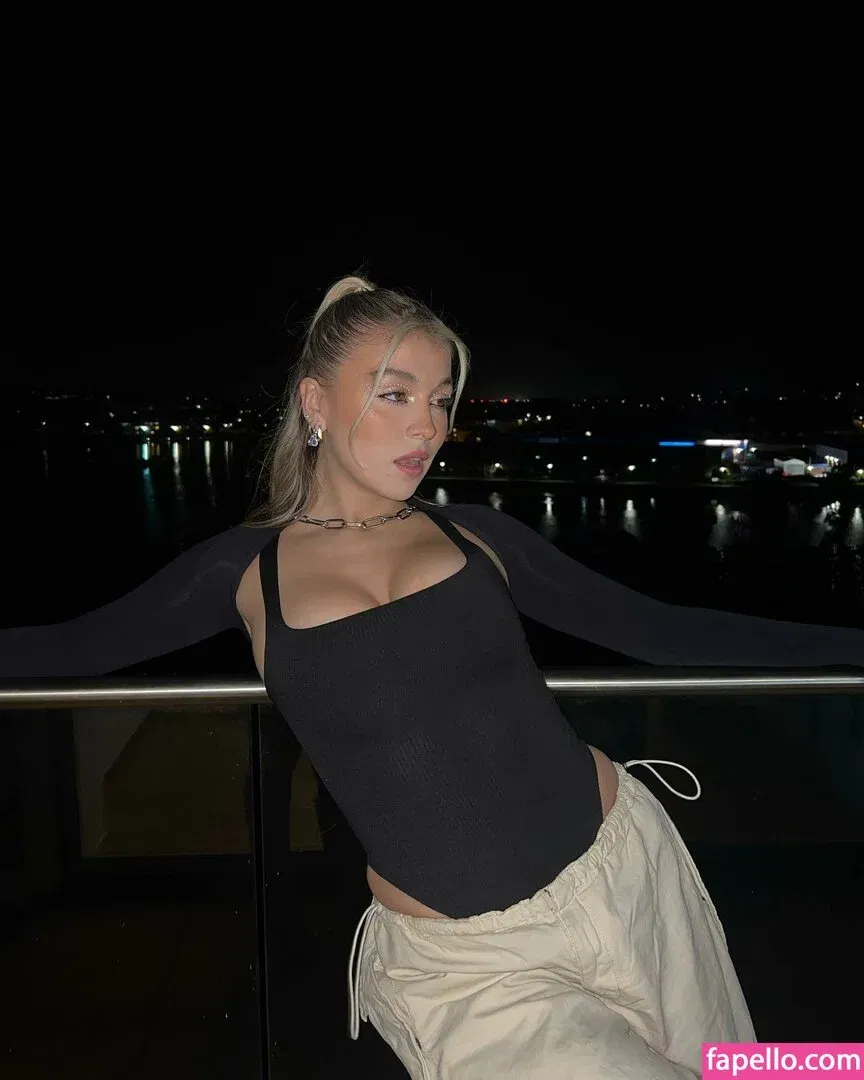 Caity Baser Onlyfans Photo Gallery 