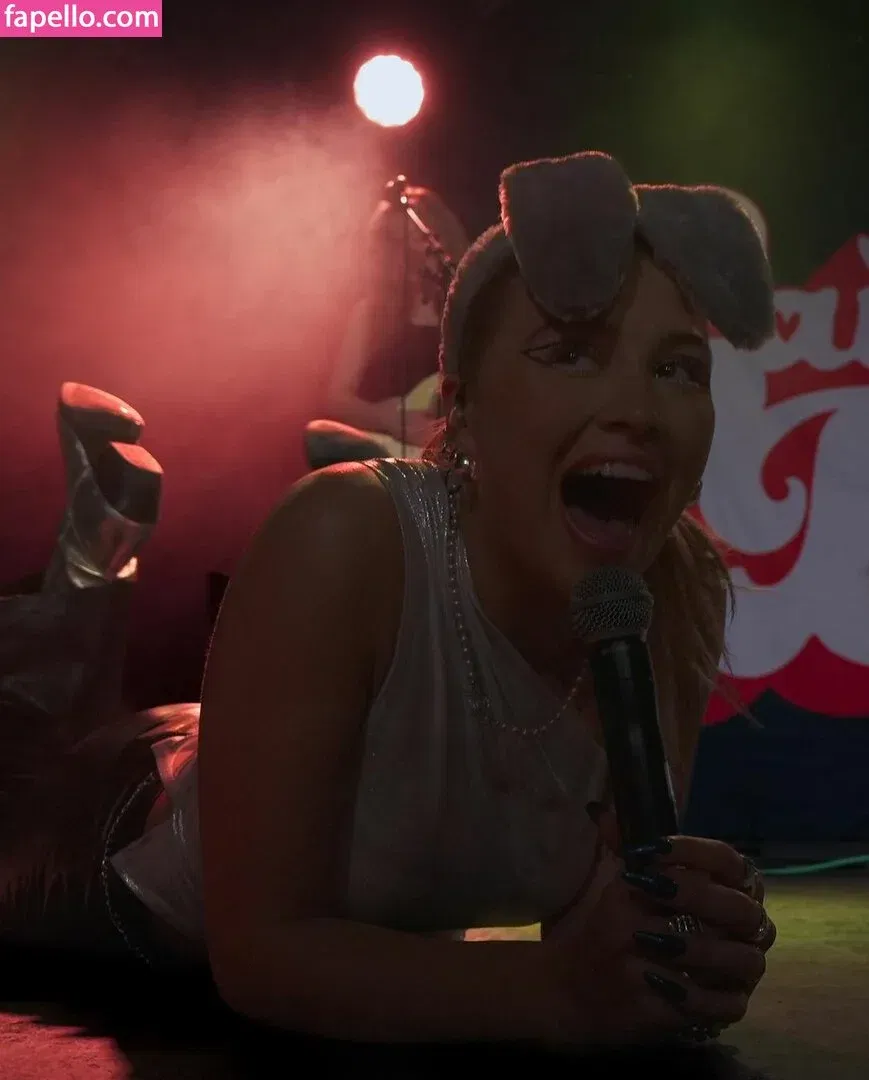 Caity Baser Onlyfans Photo Gallery 