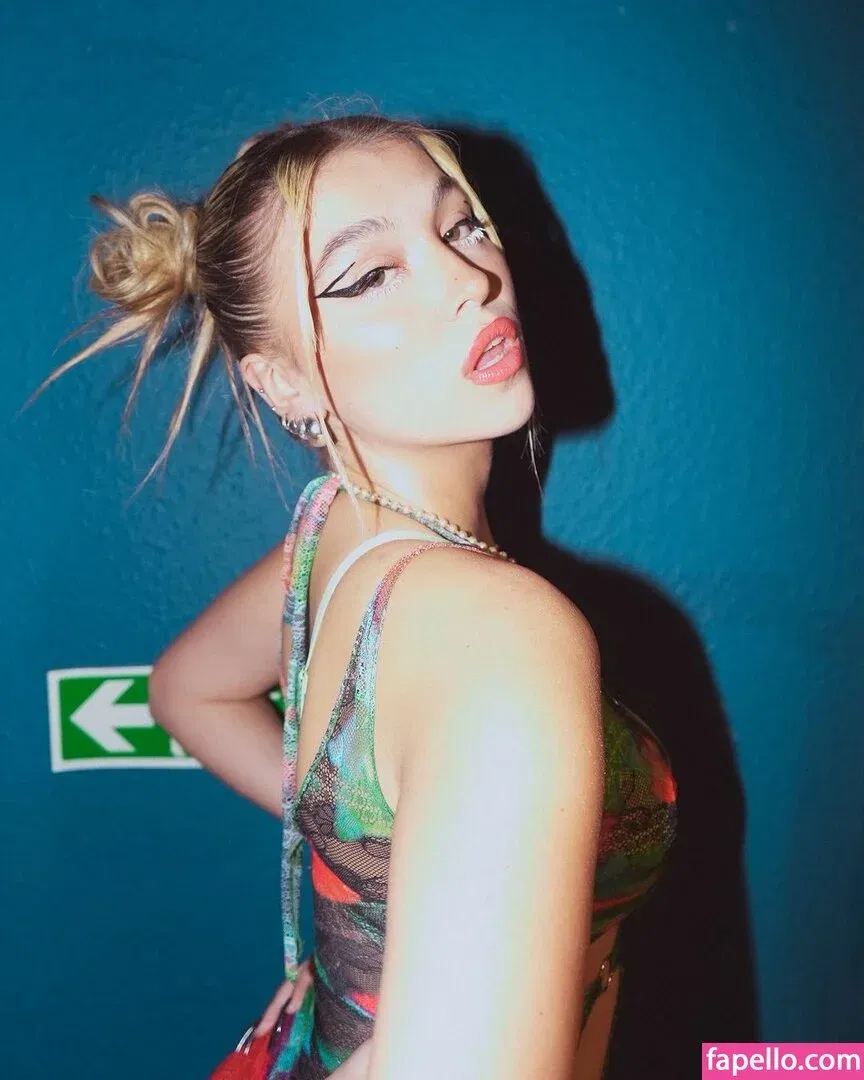 Caity Baser Onlyfans Photo Gallery 