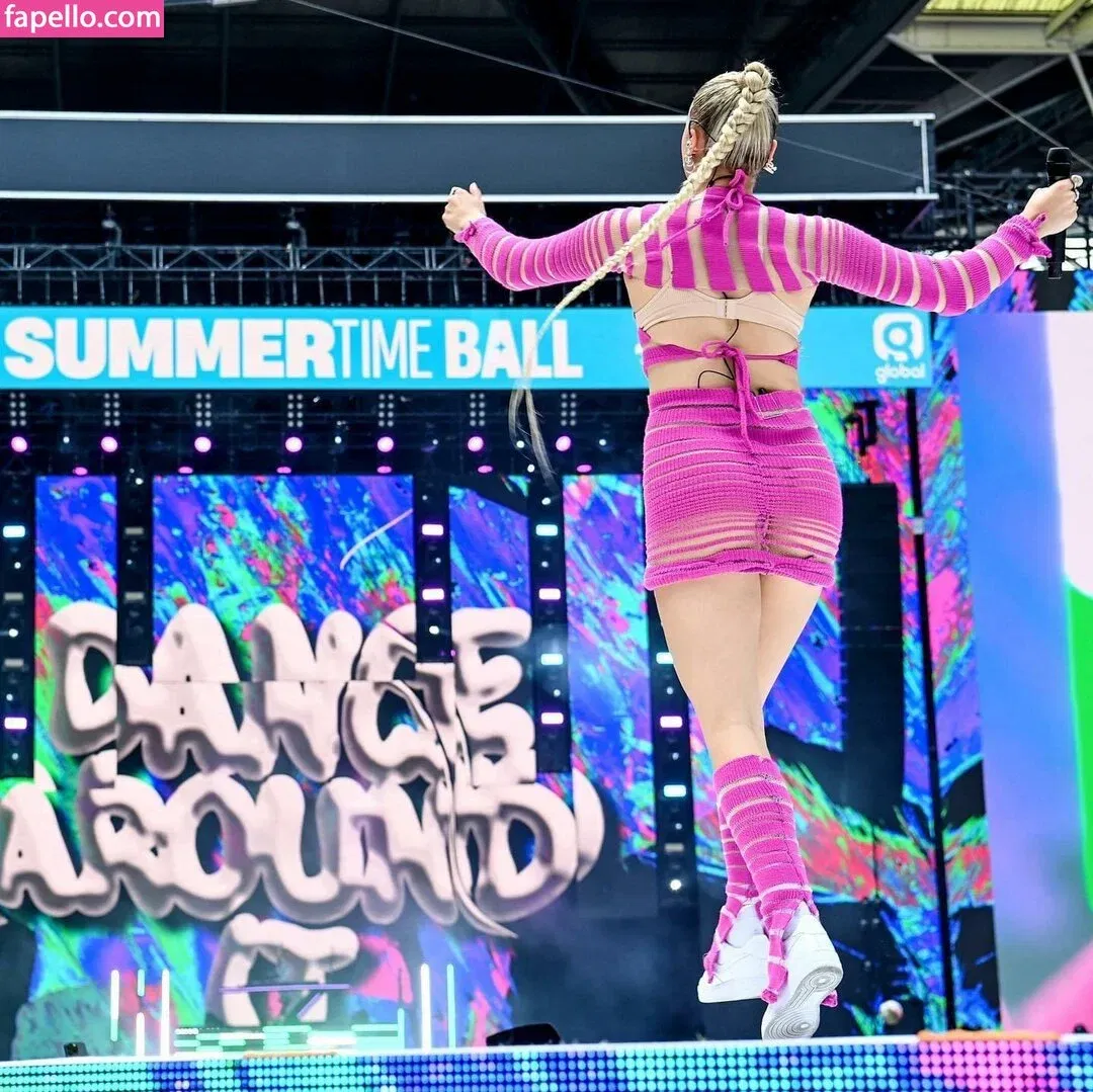 Caity Baser Onlyfans Photo Gallery 