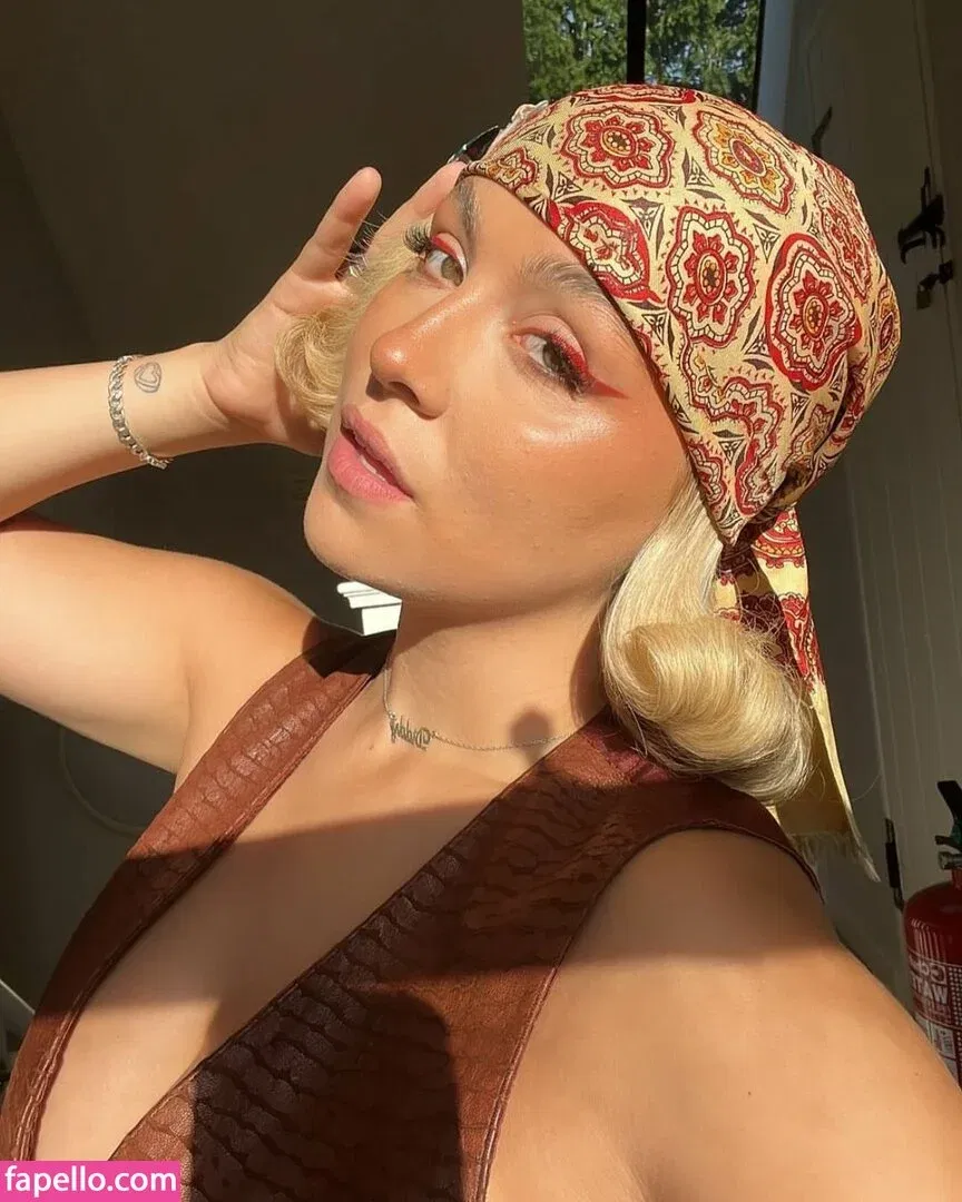 Caity Baser Onlyfans Photo Gallery 