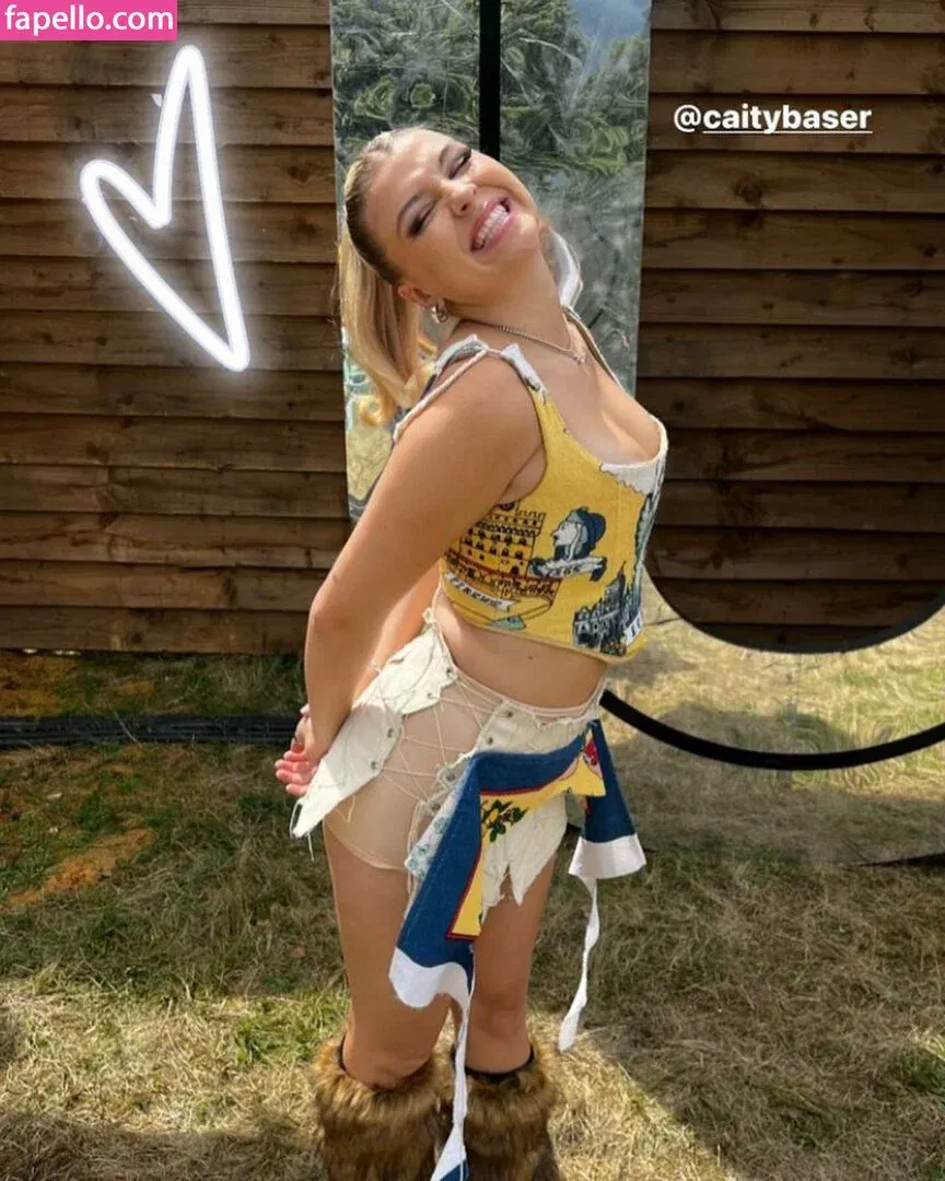 Caity Baser Onlyfans Photo Gallery 