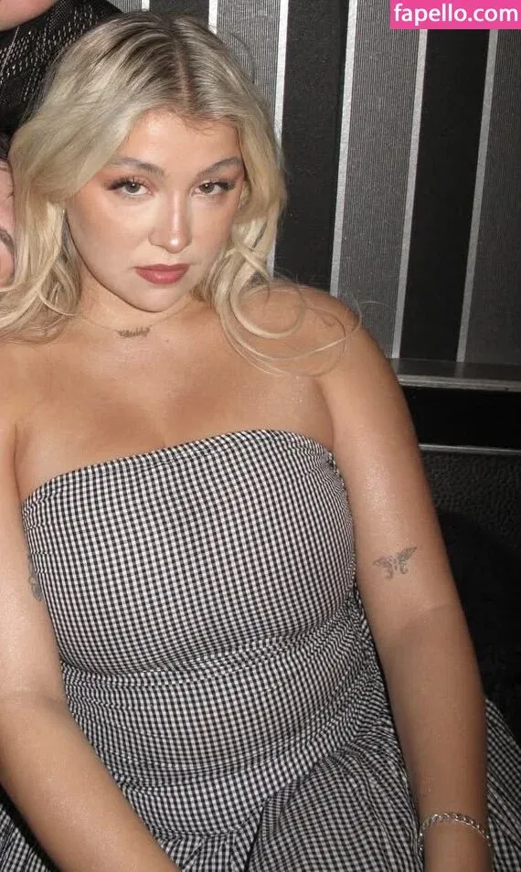 Caity Baser Onlyfans Photo Gallery 