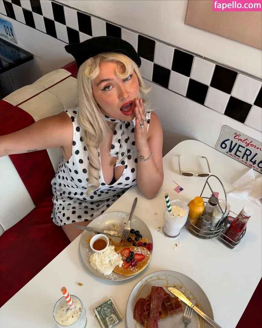 Caity Baser Onlyfans Photo Gallery 