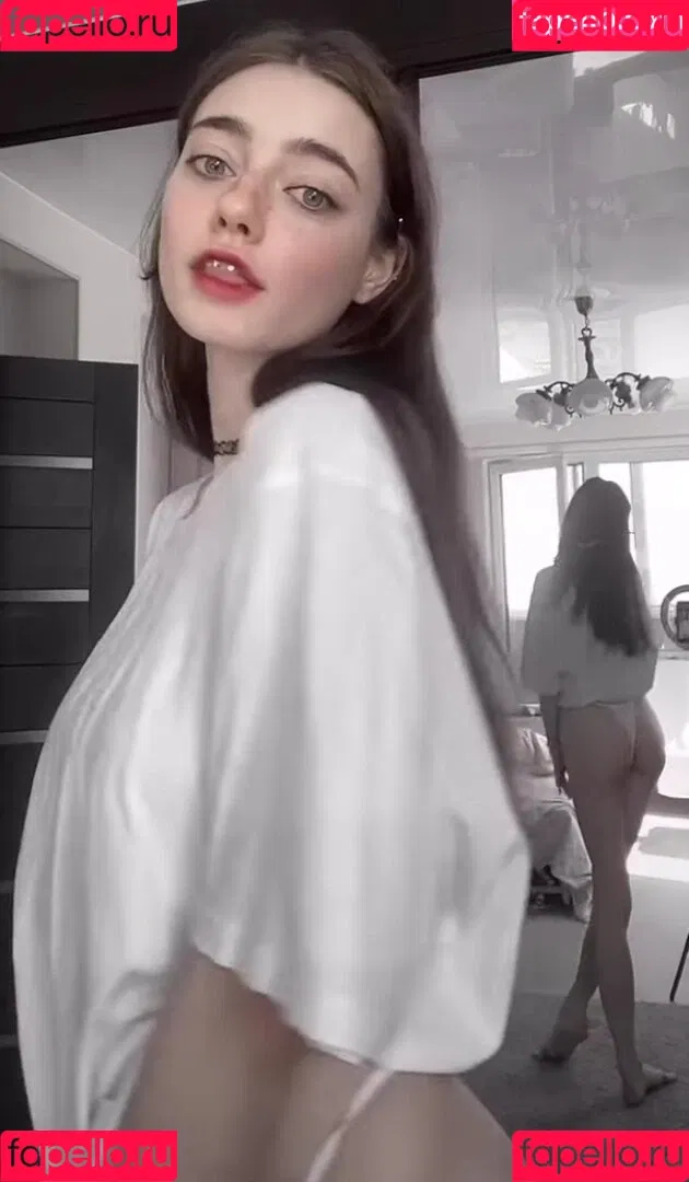 Lolibayli - Amanitalis - Alesya Bobreshova Onlyfans Photo Gallery 
