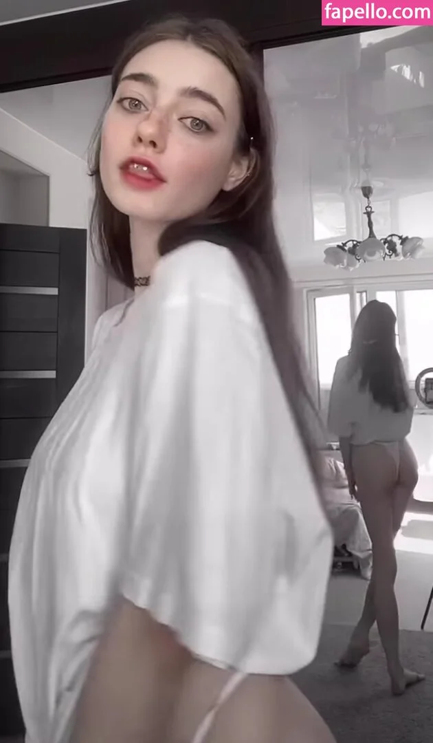 Lolibayli - Amanitalis - Alesya Bobreshova Onlyfans Photo Gallery 