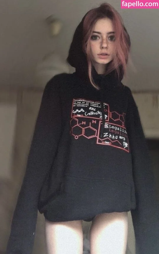 Lolibayli - Amanitalis - Alesya Bobreshova Onlyfans Photo Gallery 