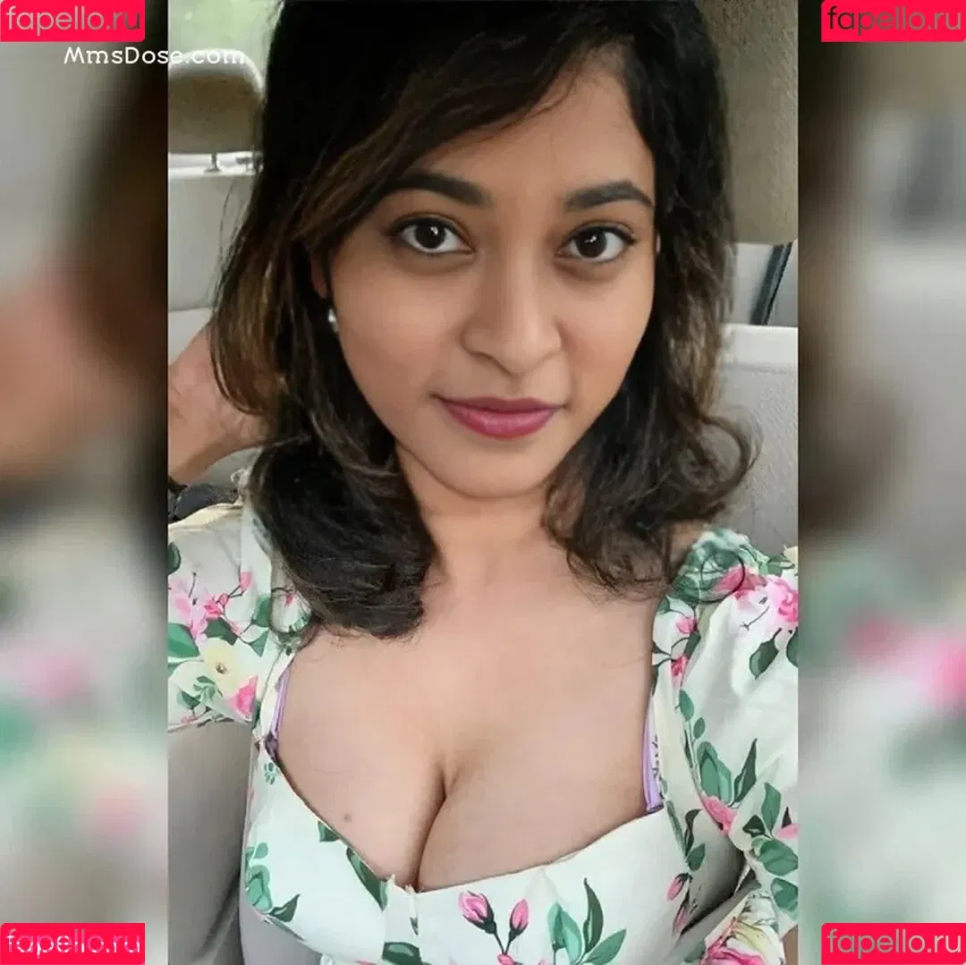 Reya Ghosh Onlyfans Photo Gallery 