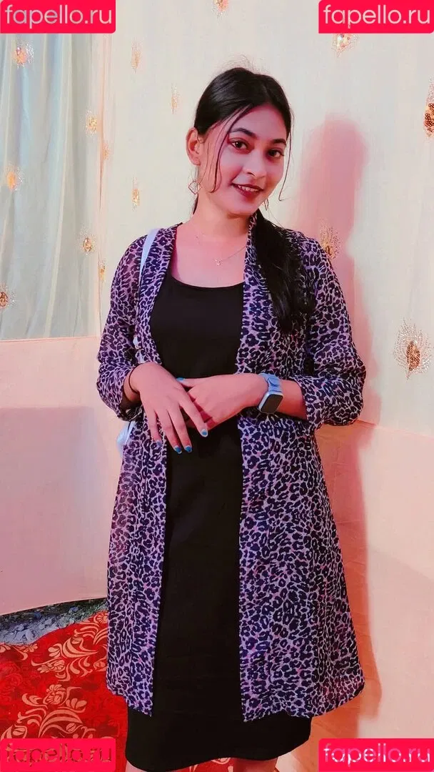 Reya Ghosh Onlyfans Photo Gallery 
