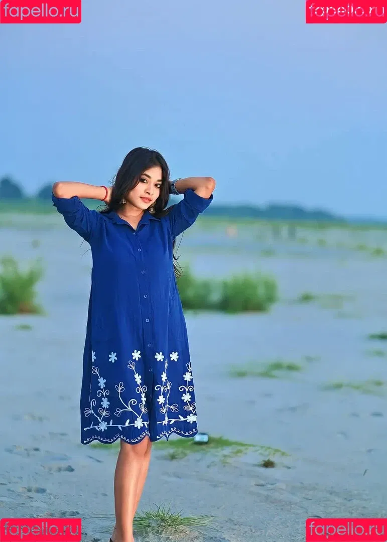 Reya Ghosh Onlyfans Photo Gallery 