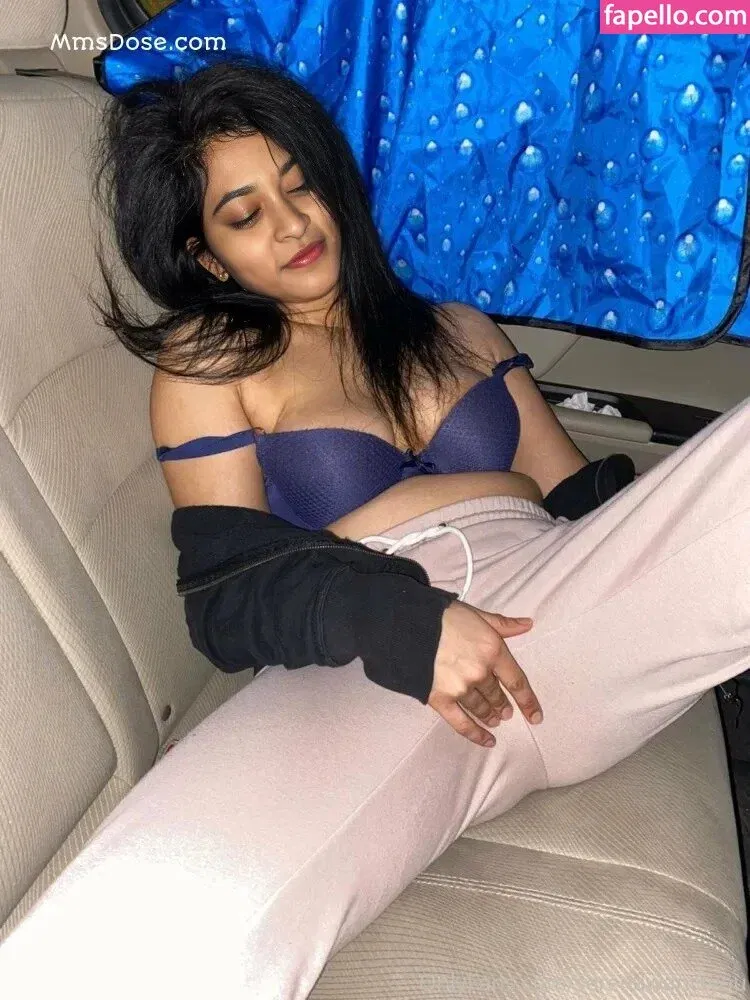 Reya Ghosh Onlyfans Photo Gallery 