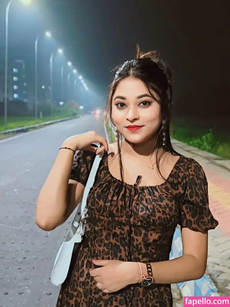 Reya Ghosh Onlyfans Photo Gallery 