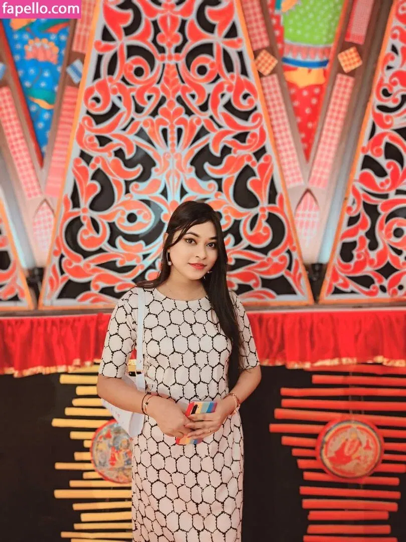 Reya Ghosh Onlyfans Photo Gallery 