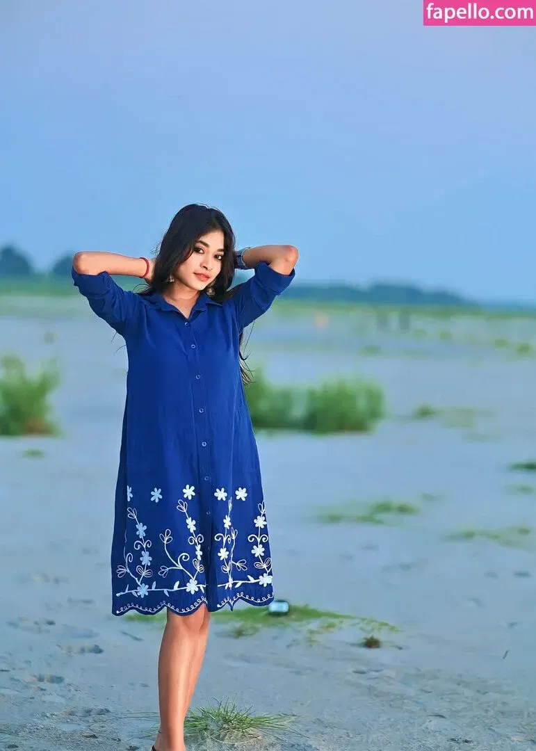 Reya Ghosh Onlyfans Photo Gallery 