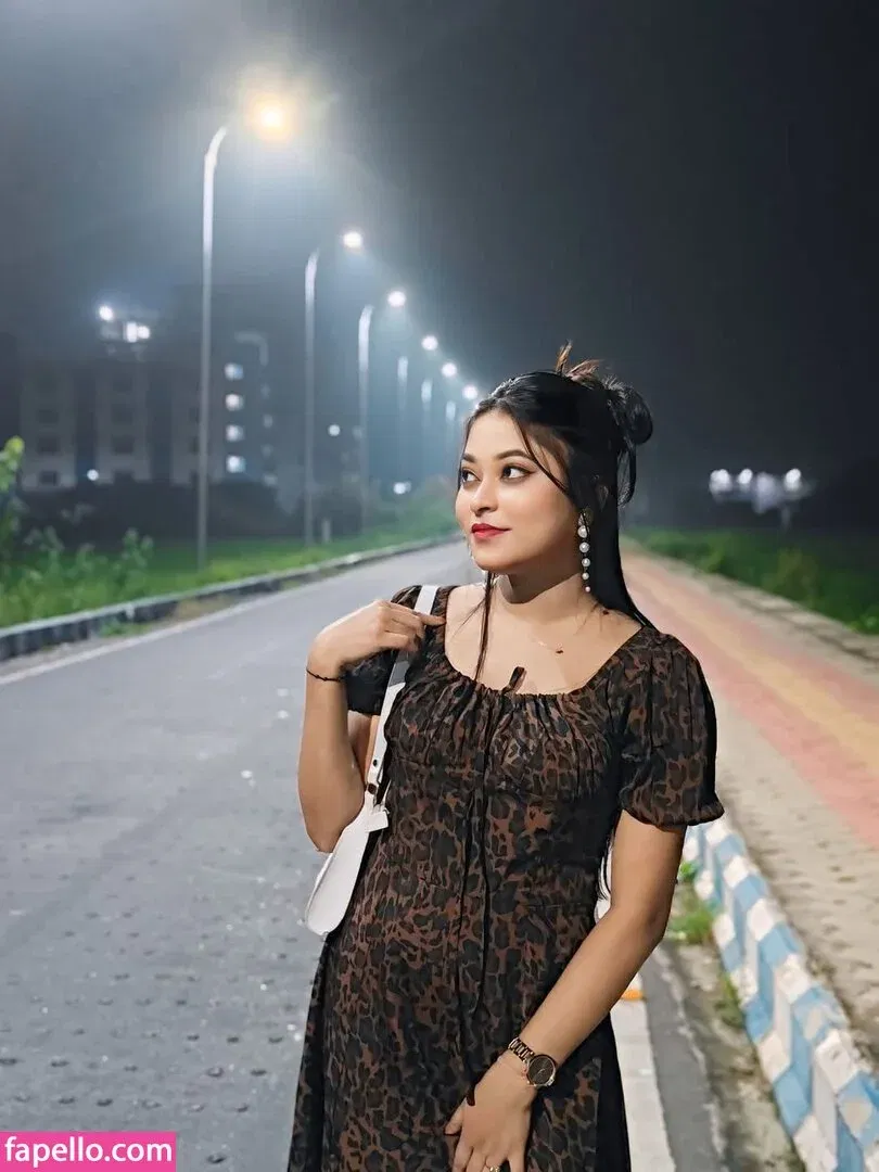 Reya Ghosh Onlyfans Photo Gallery 