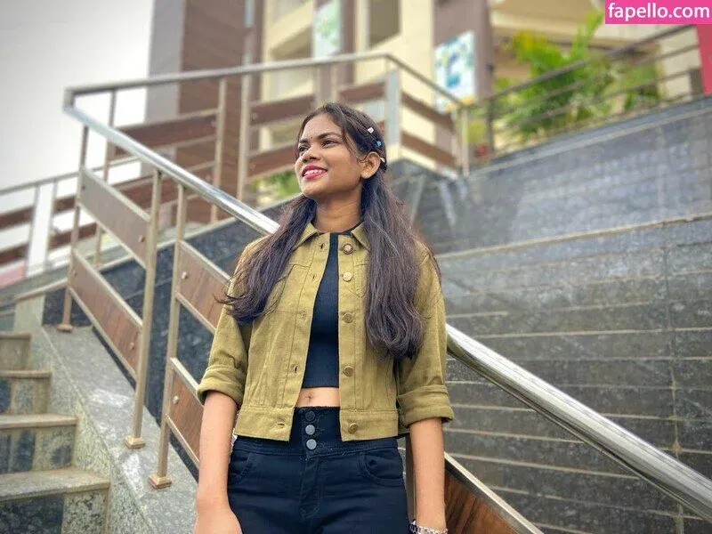 Reya Ghosh Onlyfans Photo Gallery 