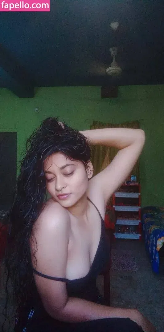 Reya Ghosh Onlyfans Photo Gallery 