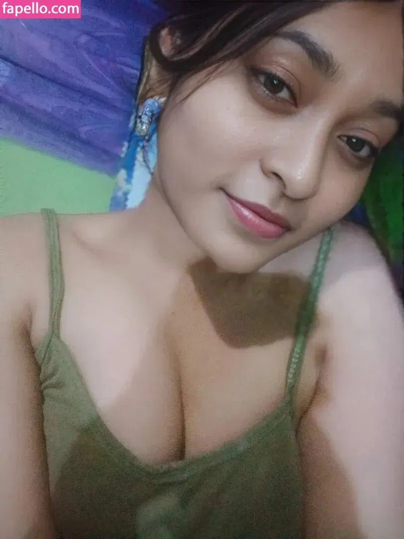 Reya Ghosh Onlyfans Photo Gallery 