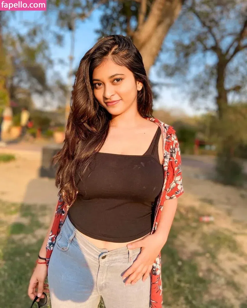 Reya Ghosh Onlyfans Photo Gallery 