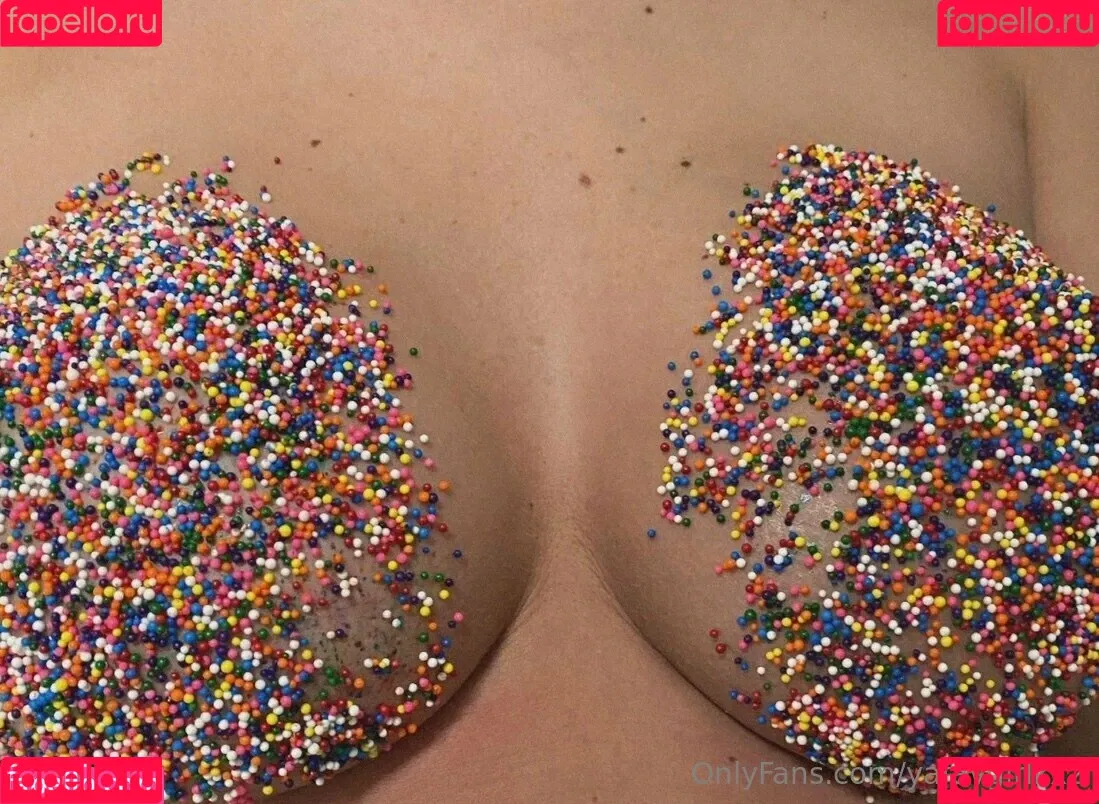 yafavgirlkx2 Onlyfans Photo Gallery 