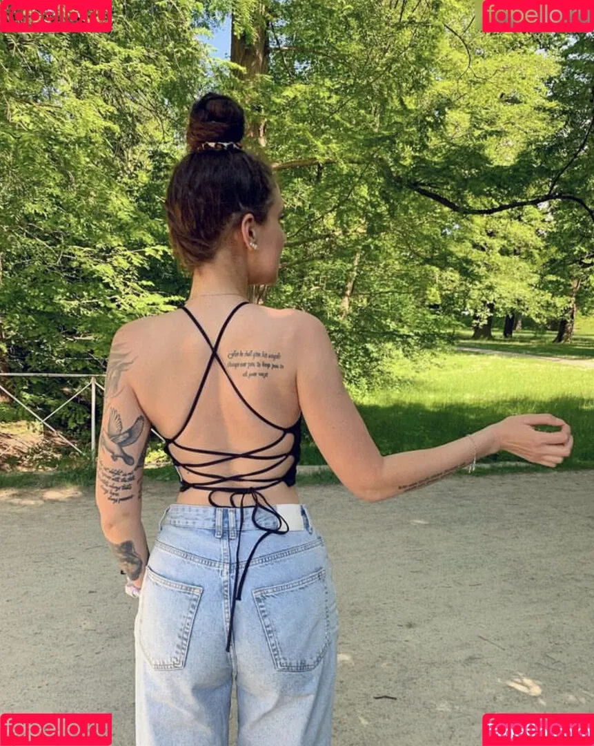Natigrebe Onlyfans Photo Gallery 