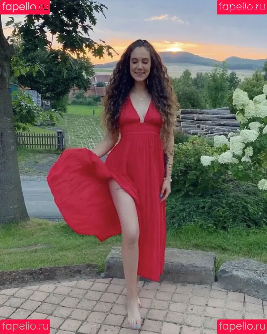 Natigrebe Onlyfans Photo Gallery 