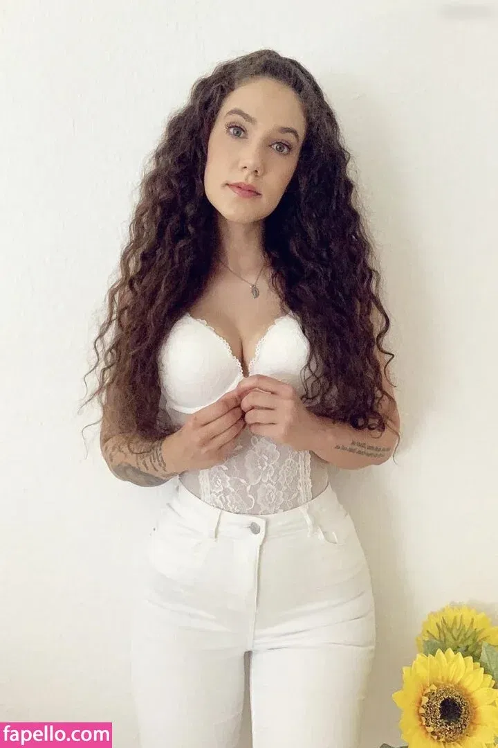 Natigrebe Onlyfans Photo Gallery 