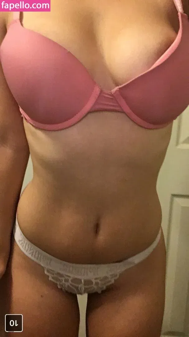 Krystal Nunez Onlyfans Photo Gallery 