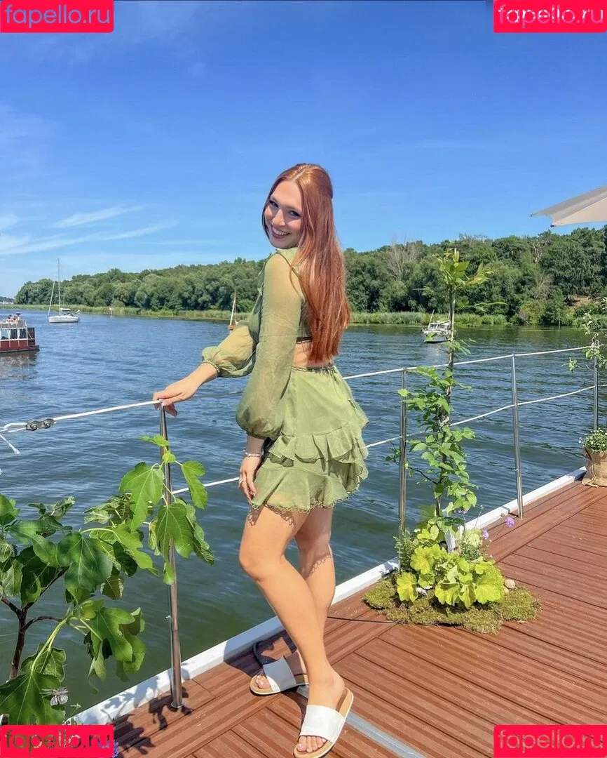 Lucy Lacht Onlyfans Photo Gallery 