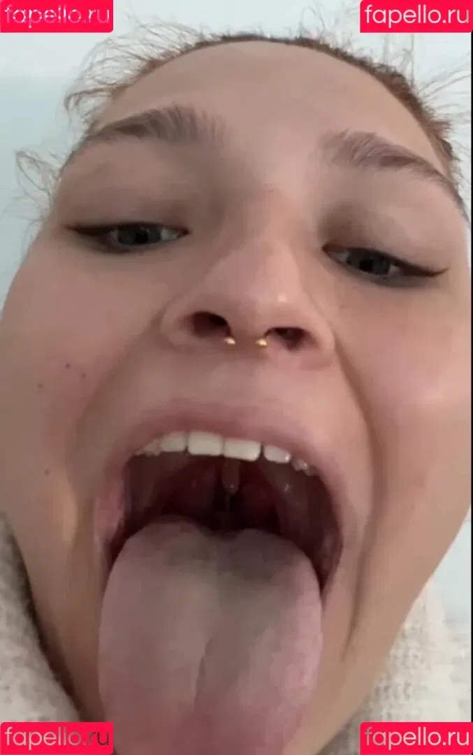 Lucy Lacht Onlyfans Photo Gallery 