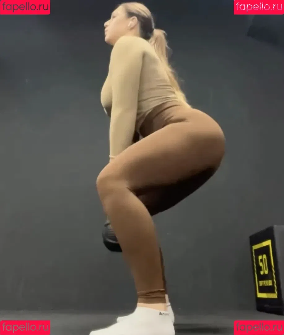 Lucy Lacht Onlyfans Photo Gallery 