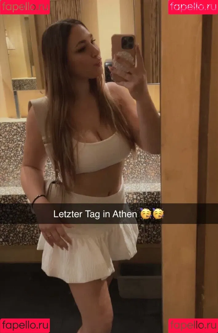 Lucy Lacht Onlyfans Photo Gallery 