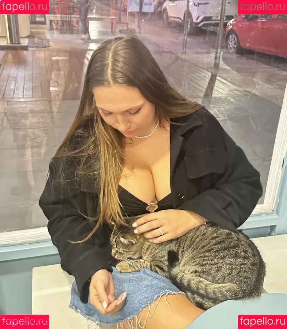 Lucy Lacht Onlyfans Photo Gallery 