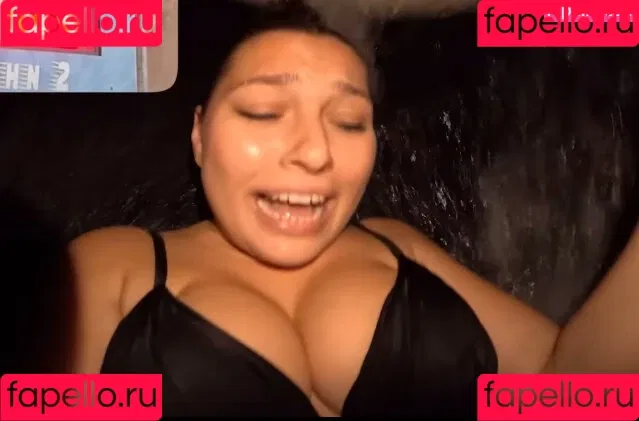 Lucy Lacht Onlyfans Photo Gallery 