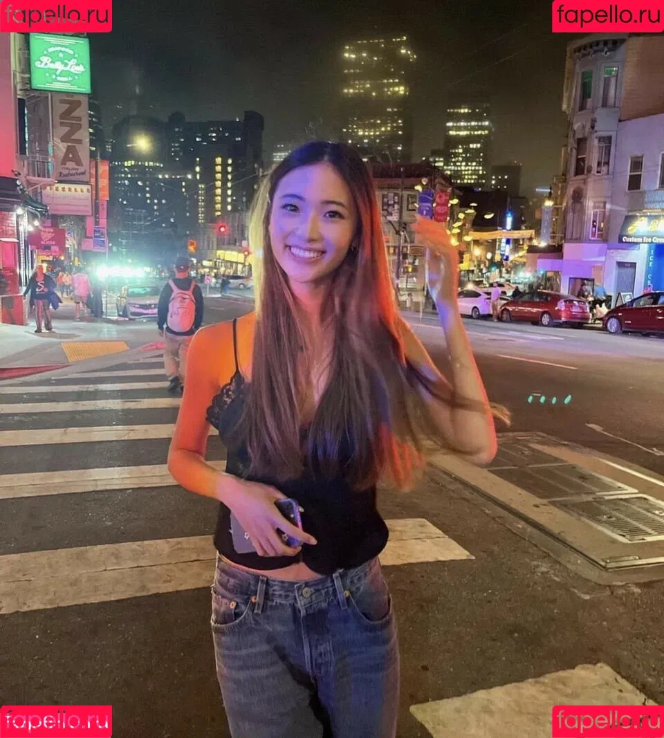 alisontsaii Onlyfans Photo Gallery 
