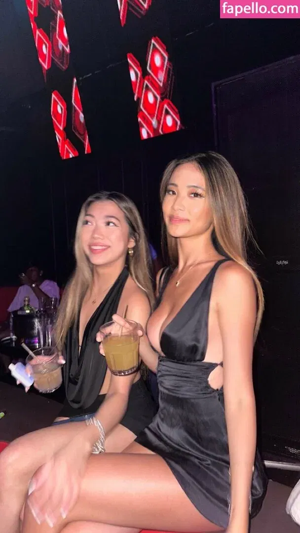 alisontsaii Onlyfans Photo Gallery 