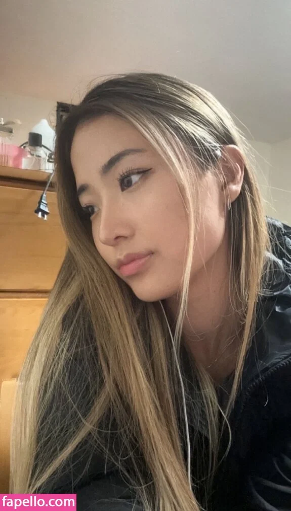 alisontsaii Onlyfans Photo Gallery 