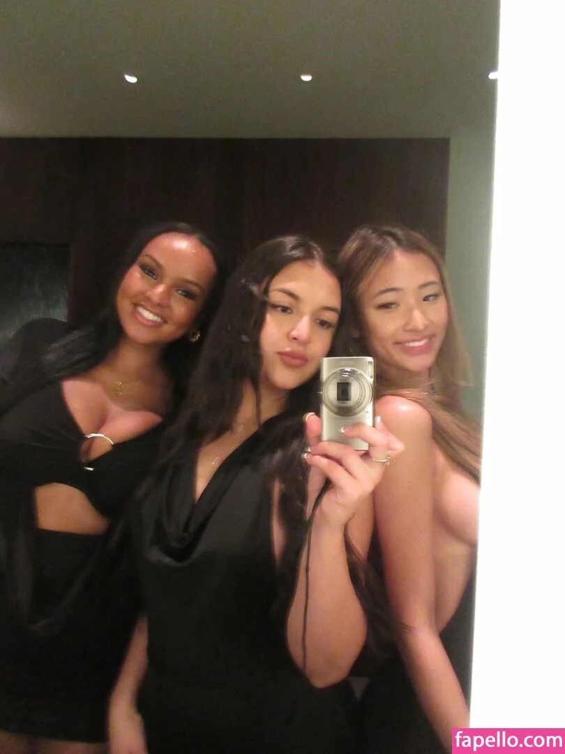 alisontsaii Onlyfans Photo Gallery 