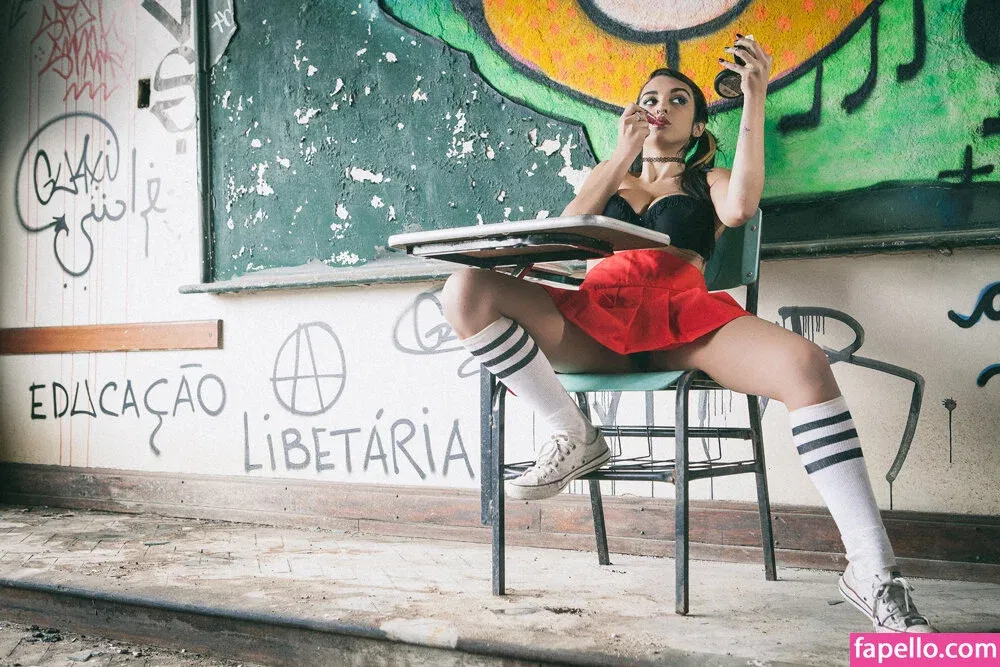 n4ubae Onlyfans Photo Gallery 